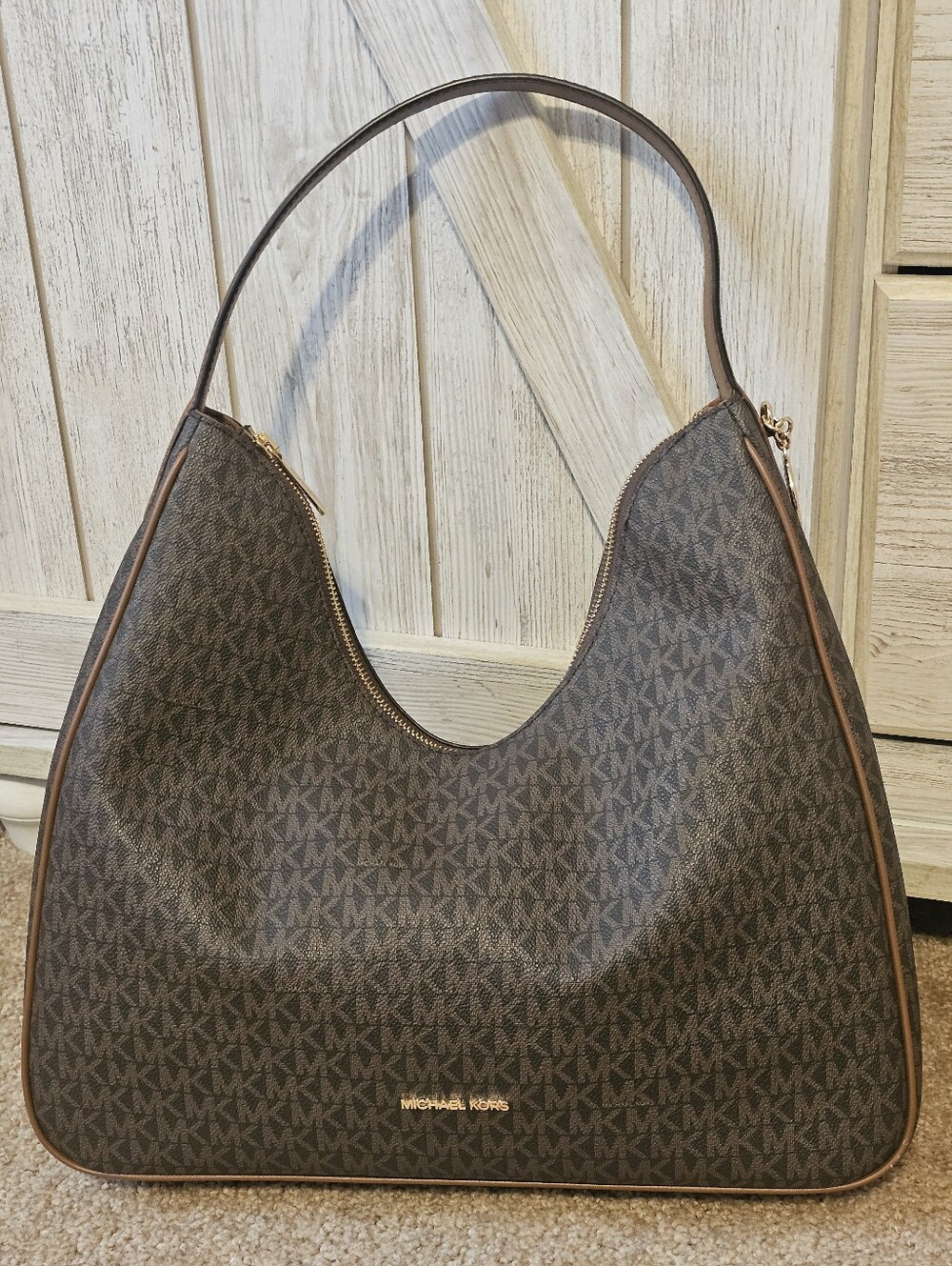 MICHAEL KORS NOLITA LARGE SIGNATURE HOBO SHOULDER BAG NWOT